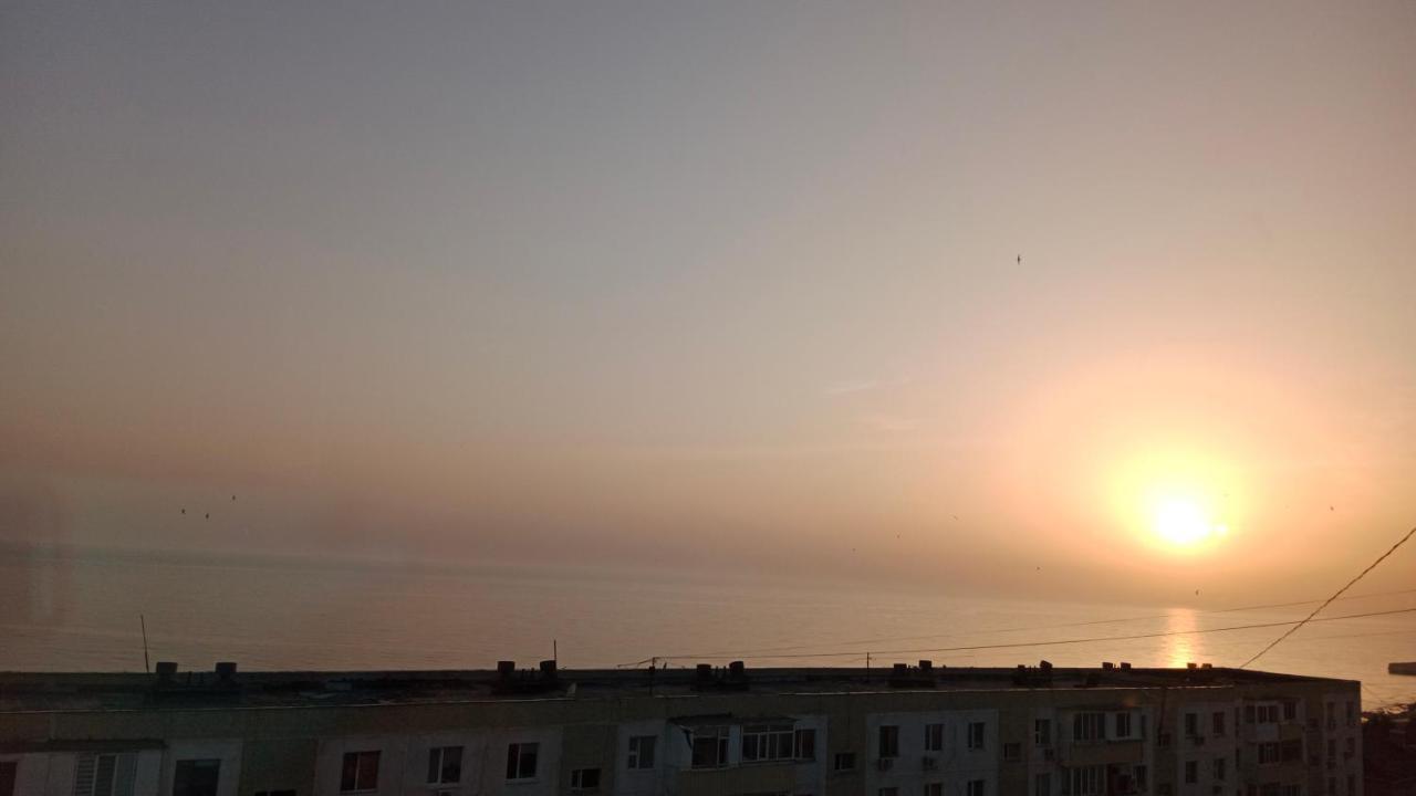 Трехкомнатные Апартаменты В 15 Микрорайоне С Видом На Каспийское Море И Возле Моря Aqtau Esterno foto
